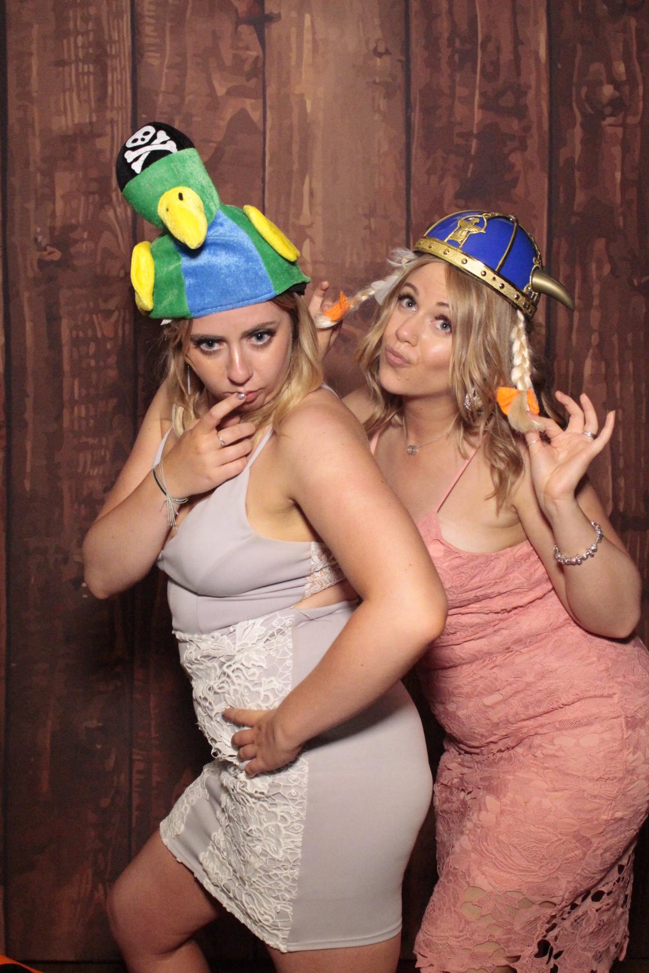 Samantha & Sean's Wedding | View more photos from the event at gallery.myphotoboothexperience.co.uk/u/MyPhotoBoothExperienceLtd/Samantha-Seans-Wedding